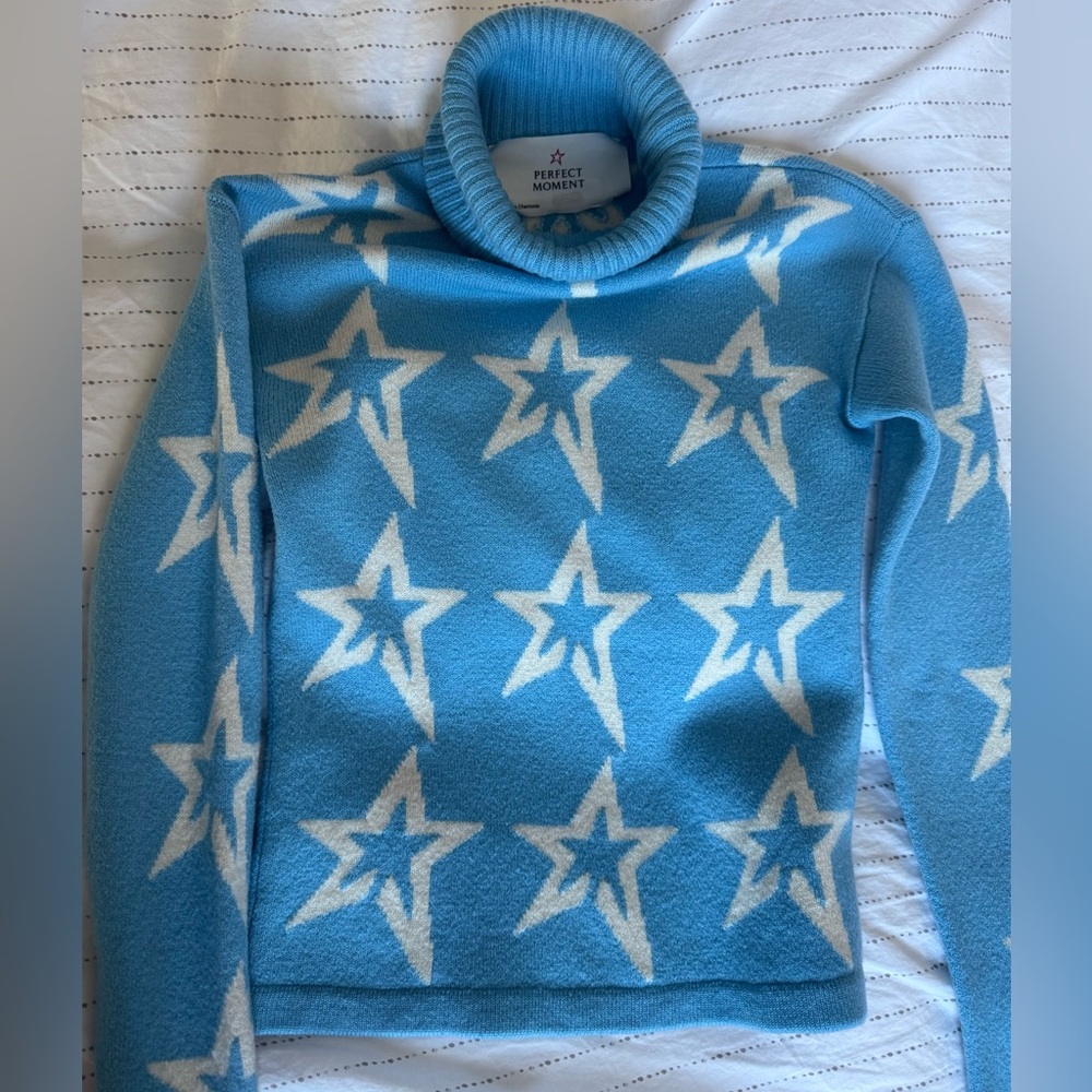 Perfect Moment 100% Merino Wool Star Dust sweater- perfect for skiing and apres